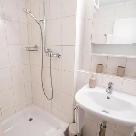 54 Отель Давос